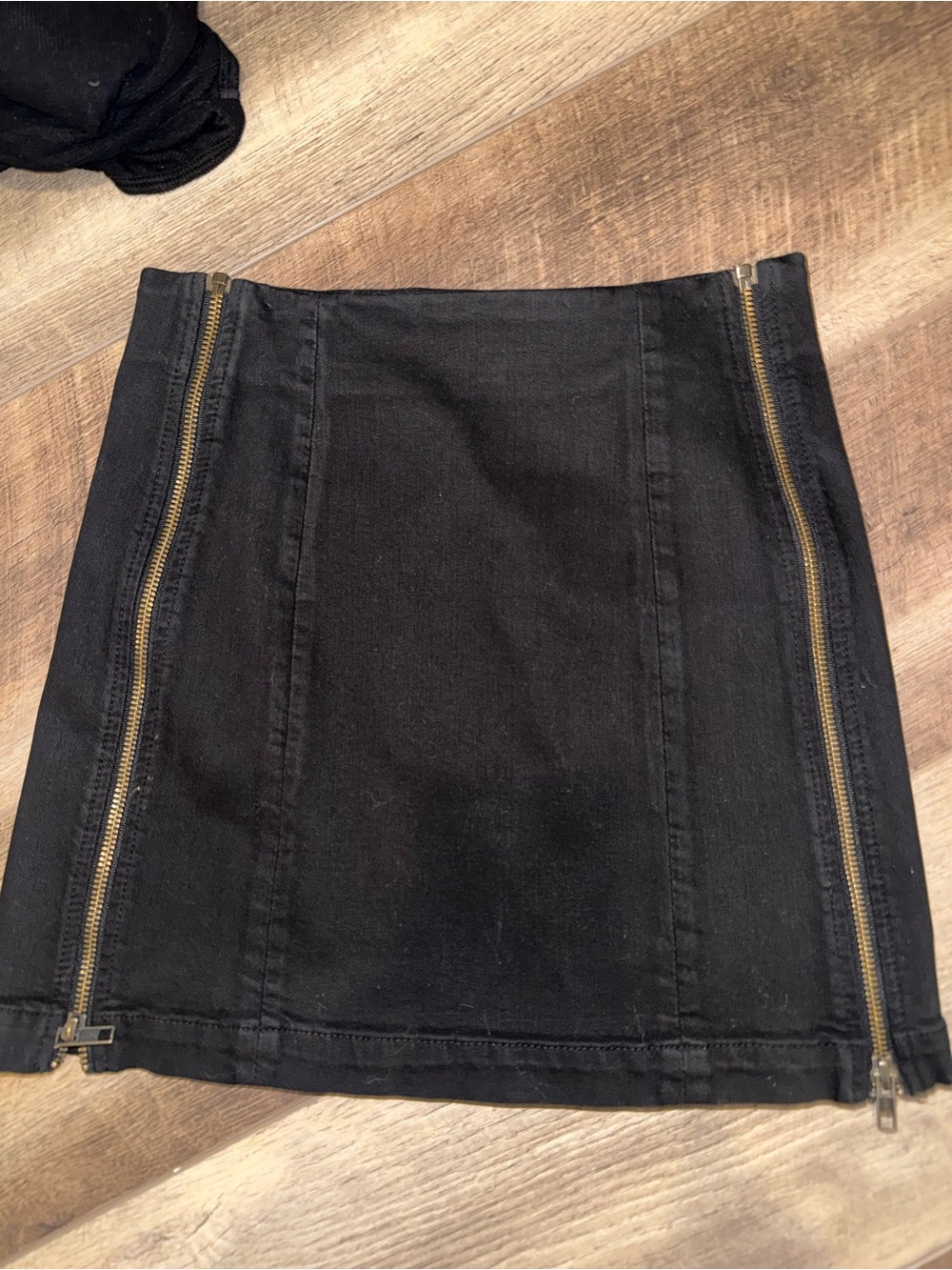LF CARMAR zip Skirt